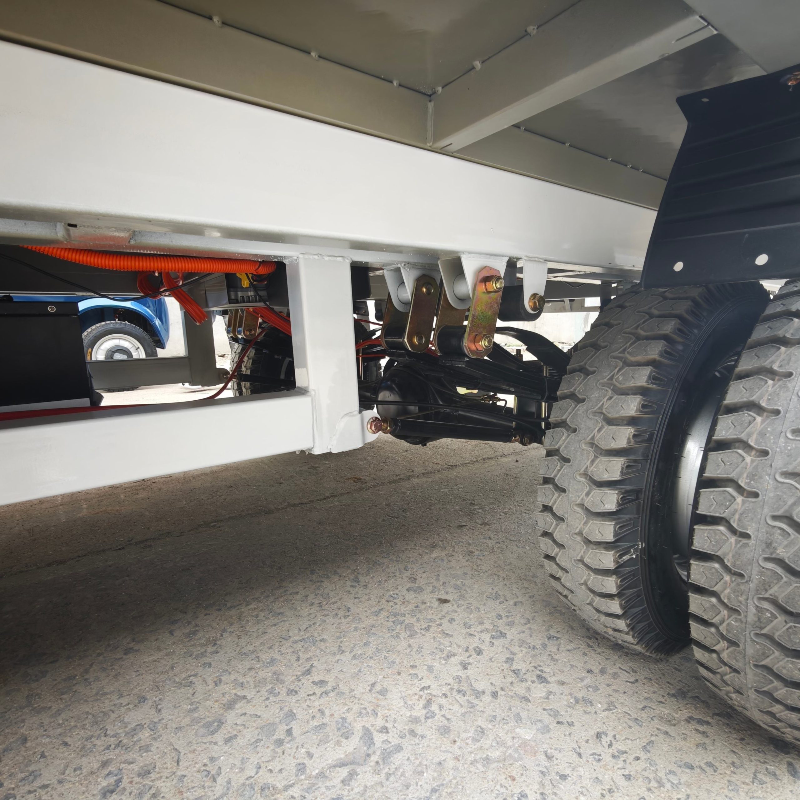 Hybrid Electric Cargo Tipper Truck (3kW Motor, 500kg Capacity) - Image 5