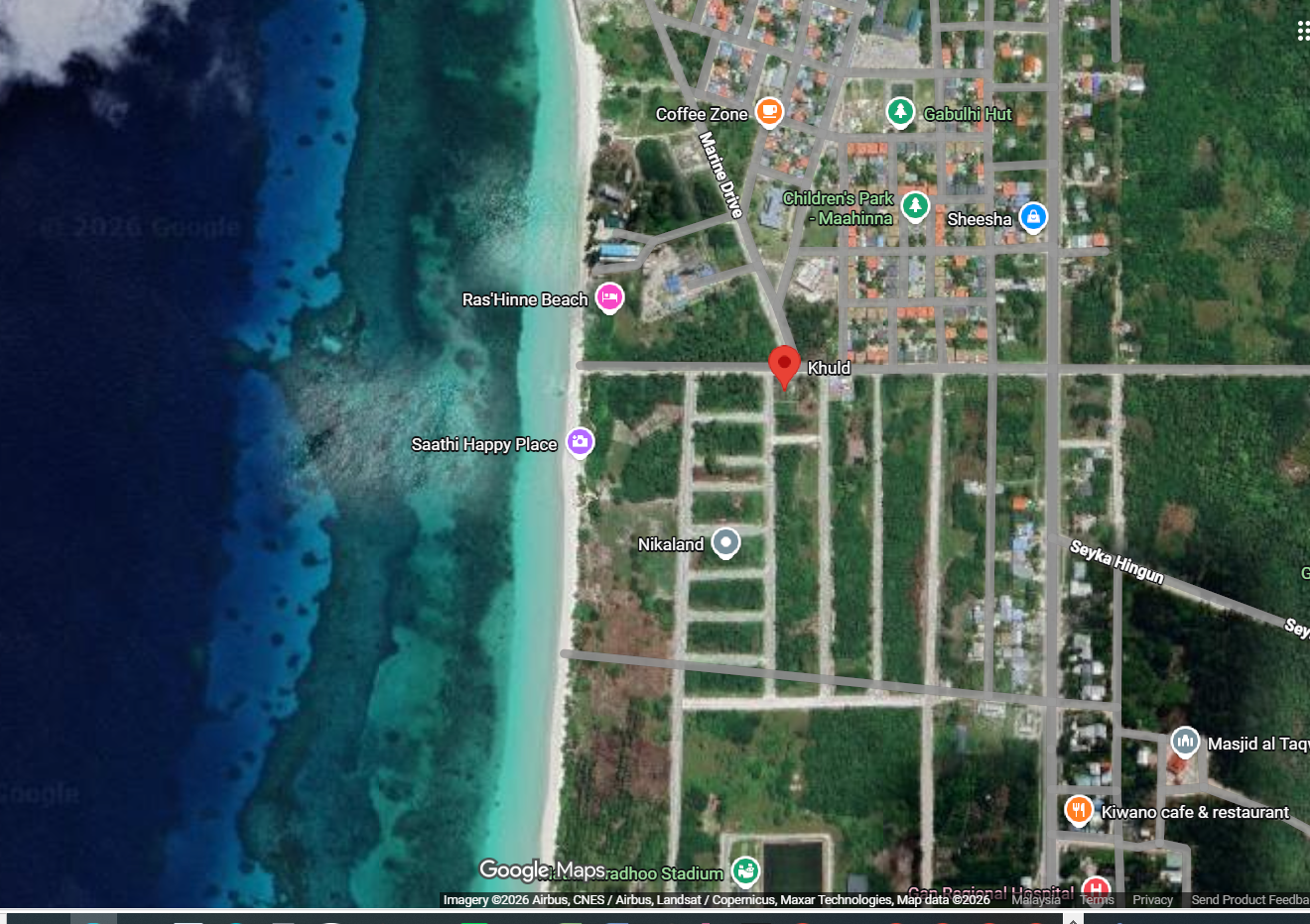🌴 Prime Corner Plot at Main Crossroad for Sale – L. Gan 🌴
